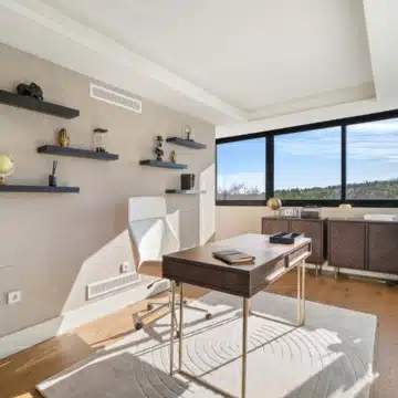 Contemporary villa in a secure community with breathtaking frontline panoramic golf views in Nueva Andalucia Picture 25