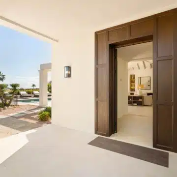 Beautiful villa nestled just minutes from the renowned Los Naranjos Golf Course in Nueva Andalucía Picture 26