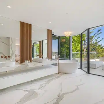 Contemporary villa in a secure community with breathtaking frontline panoramic golf views in Nueva Andalucia Picture 33