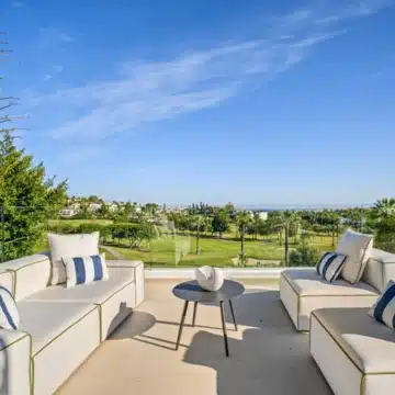 Contemporary villa in a secure community with breathtaking frontline panoramic golf views in Nueva Andalucia Picture 36