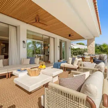 Striking five-bedroom villa located in the prestigious enclave of Nueva Andalucía Picture 6