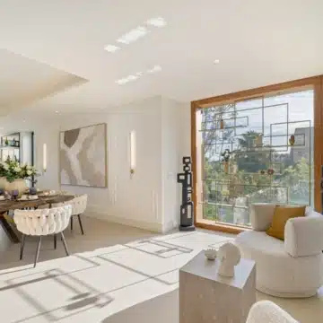 Contemporary villa in a secure community with breathtaking frontline panoramic golf views in Nueva Andalucia Picture 15