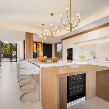Contemporary villa in a secure community with breathtaking frontline panoramic golf views in Nueva Andalucia Picture 23