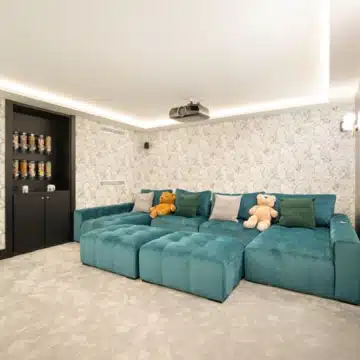 Contemporary villa in a secure community with breathtaking frontline panoramic golf views in Nueva Andalucia Picture 48