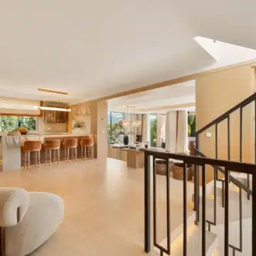 Striking five-bedroom villa located in the prestigious enclave of Nueva Andalucía Picture 8