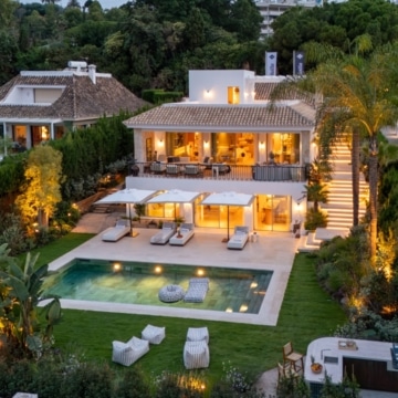 Striking five-bedroom villa located in the prestigious enclave of Nueva Andalucía Picture 63