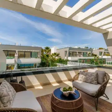 Modern semi-detached villa in the gated community of Banus Bay, Puerto Banus Picture 22