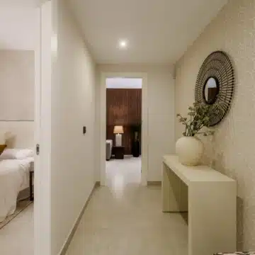 Modern semi-detached villa in the gated community of Banus Bay, Puerto Banus Picture 15