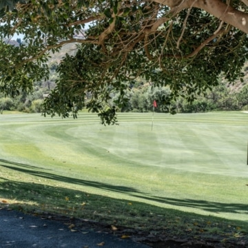Elegant 2-bedroom apartment with charming interiors within the highly sought-after Los Arqueros Golf & Country Club, Benahavis Picture 21