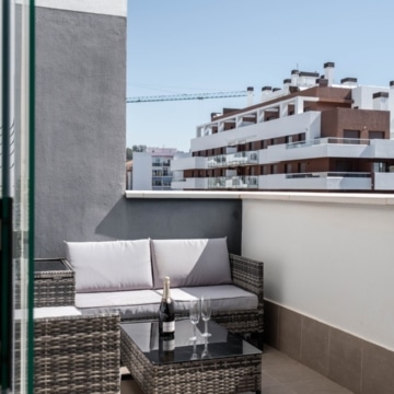 Brand new apartment with rooftop pool and stunning views in Estepona Picture 14