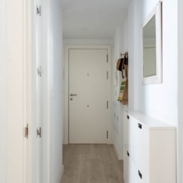 Brand new apartment with rooftop pool and stunning views in Estepona Picture 19