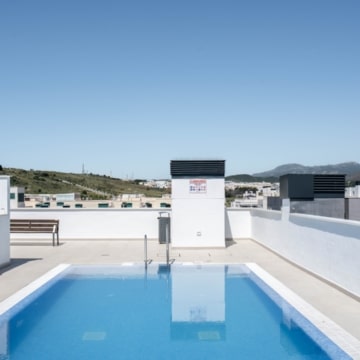 Brand new apartment with rooftop pool and stunning views in Estepona Picture 29