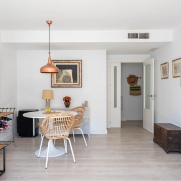 Brand new apartment with rooftop pool and stunning views in Estepona Picture 9