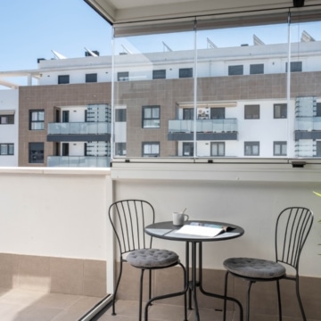 Brand new apartment with rooftop pool and stunning views in Estepona Picture 12