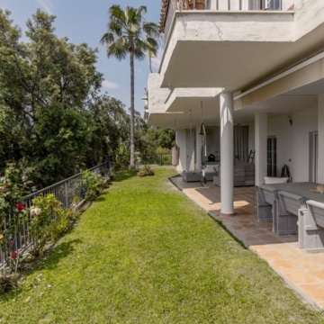 Elevated groundfloor apartment with breathtaking panoramic views of sorroundings in Istan Picture 11