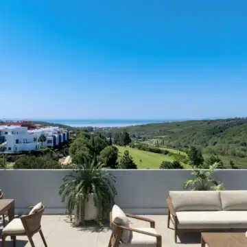 Skye Casares Golf – New built homes with sweeping views over the golf course and sea in Casares Picture 9