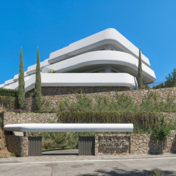 Skye Casares Golf – New built homes with sweeping views over the golf course and sea in Casares Picture 16
