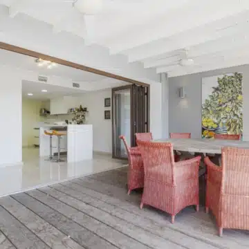 Exceptional five bedroom townhouse in La Perla de la Heredia, Benahavís Picture 8