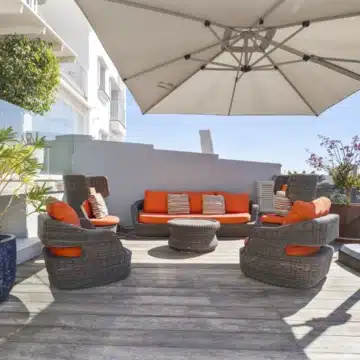 Exceptional five bedroom townhouse in La Perla de la Heredia, Benahavís Picture 5