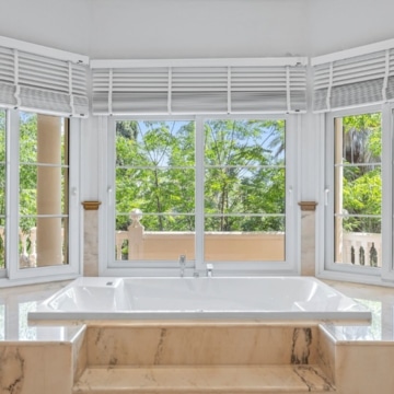 Majestic villa in sought-after residential area of Rocio de Nagüeles, Marbella Golden Mile Picture 7