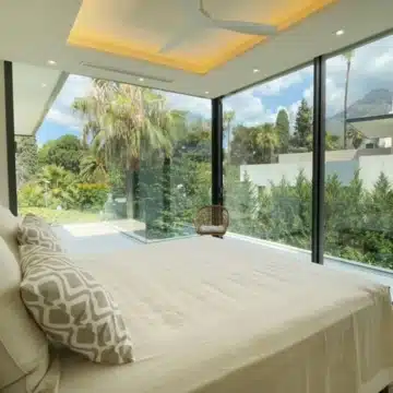 Modern villa with spectacular views in La Carolina, Marbella Golden Mile Picture 31