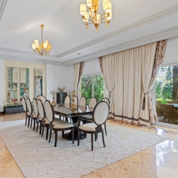 Majestic villa in sought-after residential area of Rocio de Nagüeles, Marbella Golden Mile Picture 3