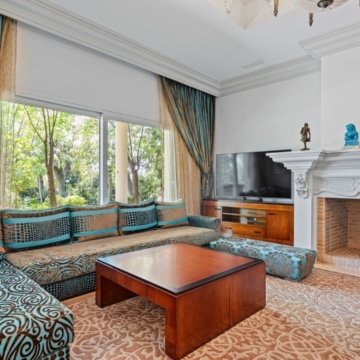 Majestic villa in sought-after residential area of Rocio de Nagüeles, Marbella Golden Mile Picture 10