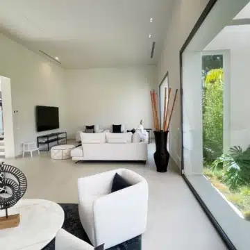 Modern villa with spectacular views in La Carolina, Marbella Golden Mile Picture 5
