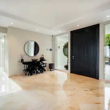 Stunning villa offering panoramic views of the mountains in the prestigious gated community of Sierra Blanca, Marbella Picture 15