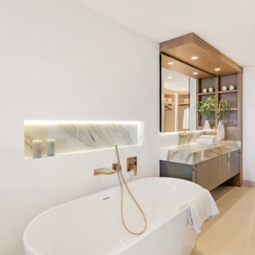 Beachfront apartment with Mediterranean Sea views in the prestigious Los Granados del Mar, Estepona Picture 26