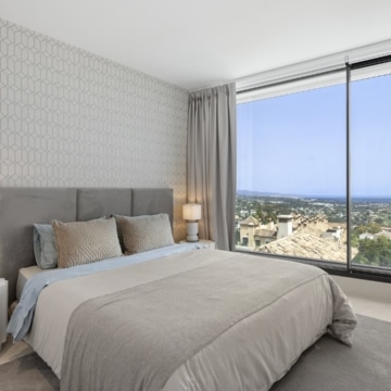 Exceptional duplex apartment featuring panoramic sea views and lush landscape in La Quinta, Benahavis Picture 34