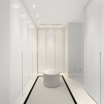 Exceptional duplex apartment featuring panoramic sea views and lush landscape in La Quinta, Benahavis Picture 15