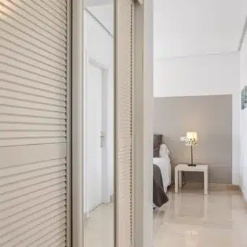 Spacious 3-bedrooms apartment in the exclusive area of Los Arqueros, Benahavís Picture 11