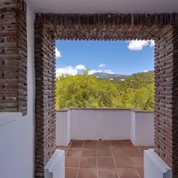 Spacious 3-bedrooms apartment in the exclusive area of Los Arqueros, Benahavís Picture 25