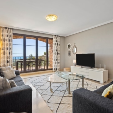 Spacious 3-bedrooms apartment in the exclusive area of Los Arqueros, Benahavís Picture 22