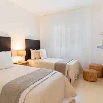 Bright 2-bedroom apartment with panoramic sea views in Marbella Picture 15