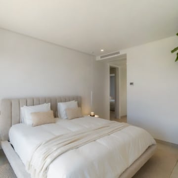 Stunning duplex penthouse with breathtaking views in La Quinta, Benahavís Picture 11