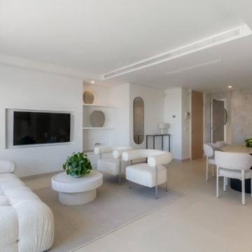 Stunning duplex penthouse with breathtaking views in La Quinta, Benahavís Picture 5