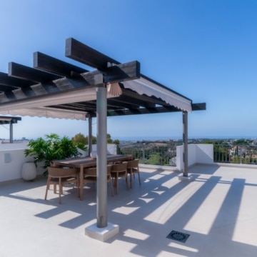 Stunning duplex penthouse with breathtaking views in La Quinta, Benahavís Picture 22