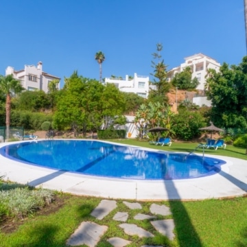 Stunning duplex penthouse with breathtaking views in La Quinta, Benahavís Picture 37