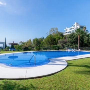 Stunning duplex penthouse with breathtaking views in La Quinta, Benahavís Picture 38