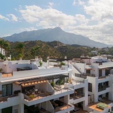 Stunning duplex penthouse with breathtaking views in La Quinta, Benahavís Picture 26