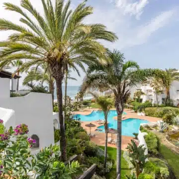 Elegant duplex penthouse located in the exclusive Ventura del Mar, Puerto Banus Picture 4