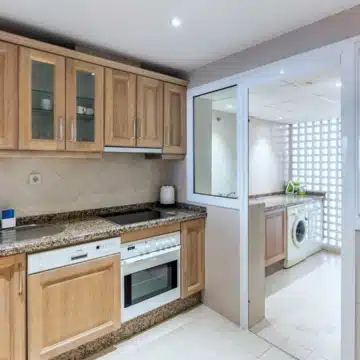 Elegant duplex penthouse located in the exclusive Ventura del Mar, Puerto Banus Picture 5