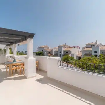Beautifully renovated 3-bedroom duplex penthouse in San Pedro de Alcantara Picture 10