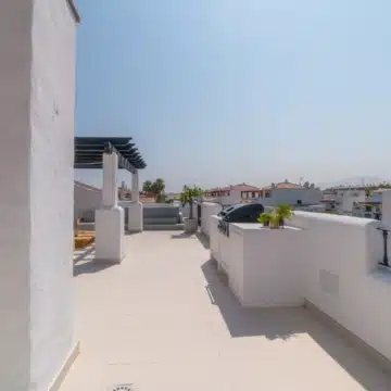 Beautifully renovated 3-bedroom duplex penthouse in San Pedro de Alcantara Picture 21