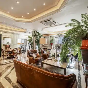 Frontline beach duplex apartment in the iconic Benábola, Puerto Banús Picture 17