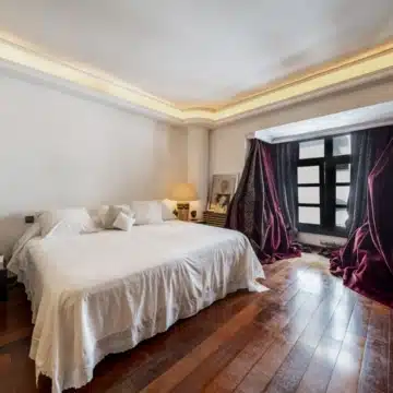 Frontline beach duplex apartment in the iconic Benábola, Puerto Banús Picture 8