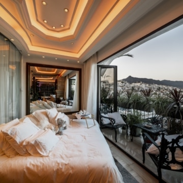 Frontline beach duplex apartment in the iconic Benábola, Puerto Banús Picture 29