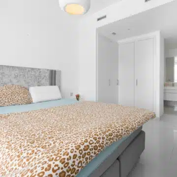 Modern 2-bedroom apartment in the gated and secure community of Belaire, Estepona Picture 22